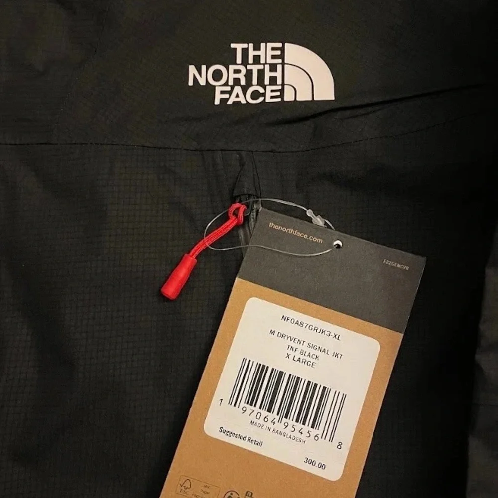 The North Face Men's Black Windbreaker with Red Accents - Picture 4 of 4